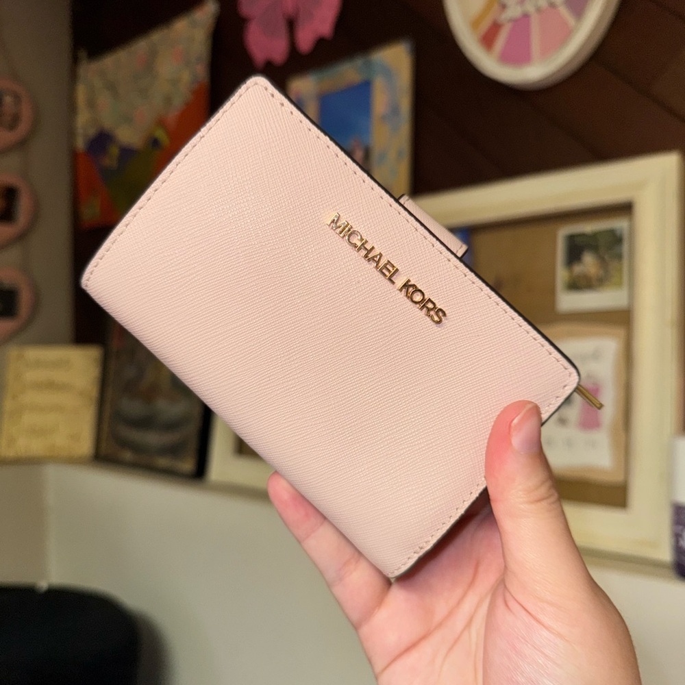 Michael Kors Blush Pink Wallet